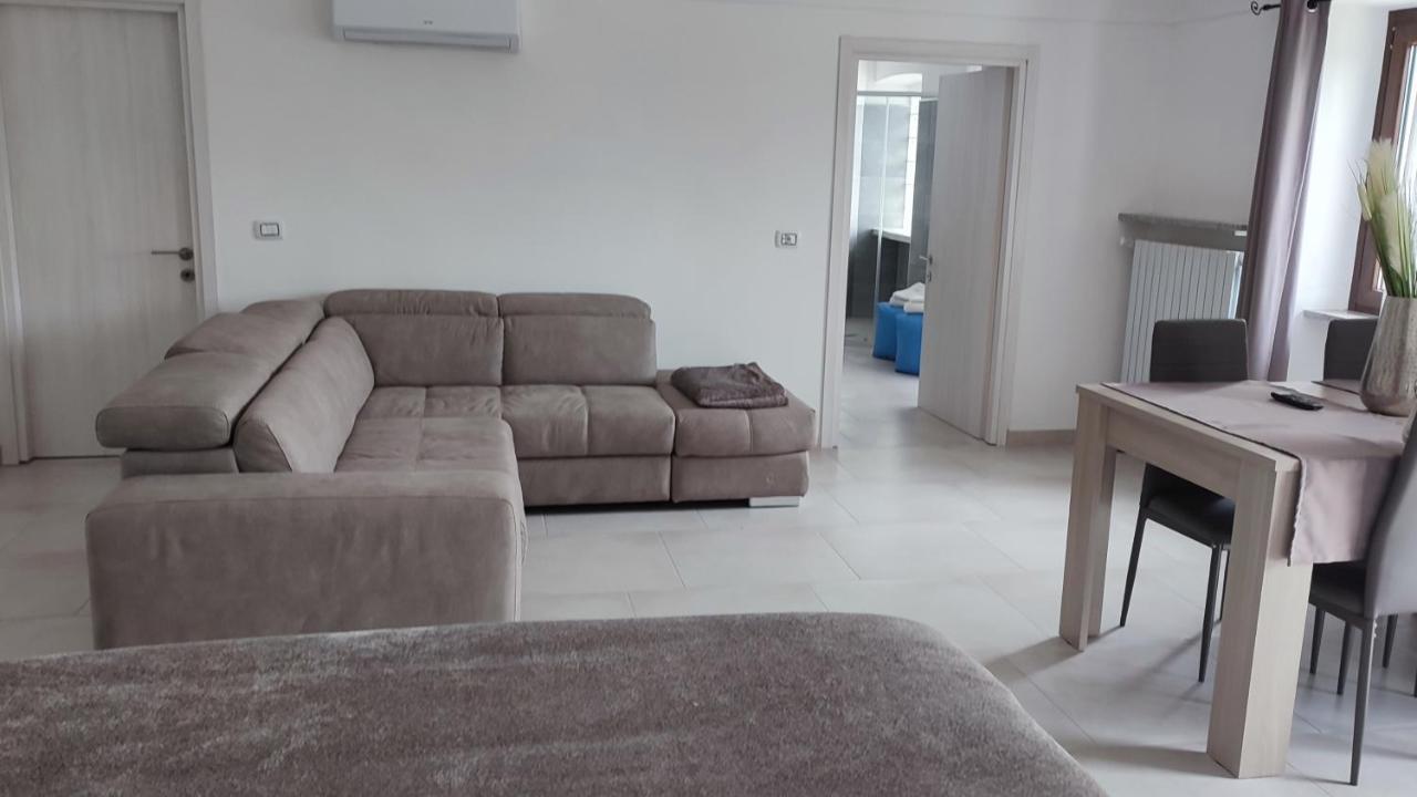 Nautica Tarello - Casa Ena Beb Bed & Breakfast Viverone Exterior photo